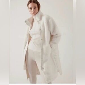 Worn once Athleta Magnoila white Sherpa jacket